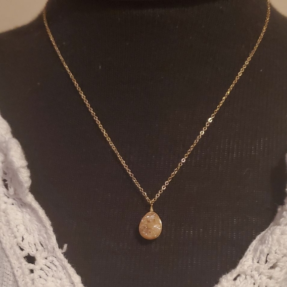 Stunning semi-precious raw druzy necklace - Picture 3 of 6